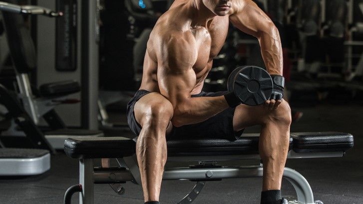 This dumbbell standing arm workout takes 10 minutes to build