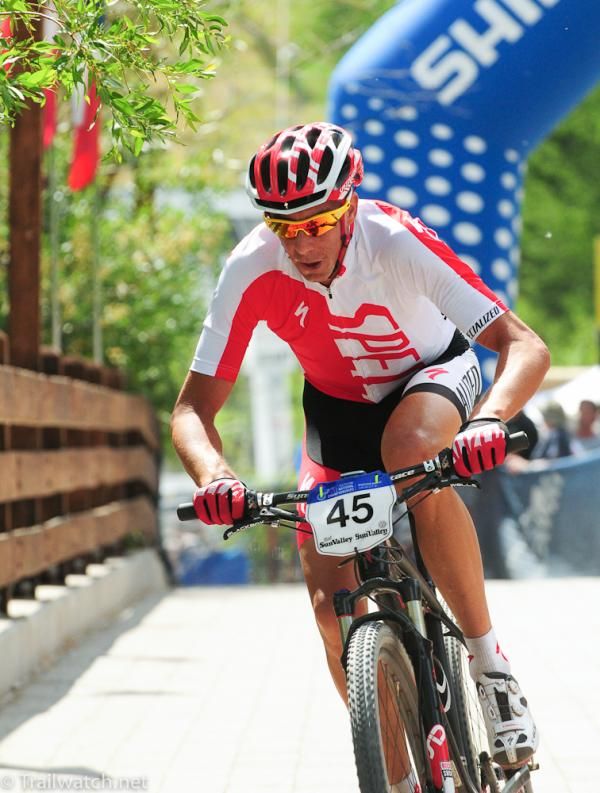 Todd Wells (Specialized) on his way to winning the elite men's short track national title in Sun Valley, Idaho