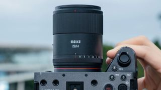 The Meike 23mm f/1.4 STM Neo lens