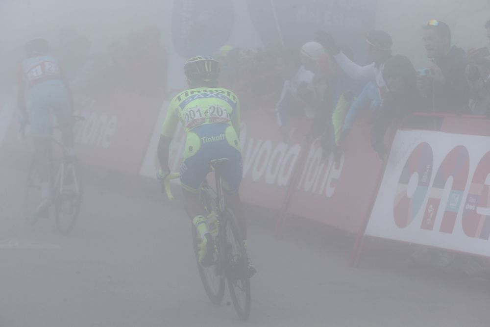Majka chases Aru on the final climb