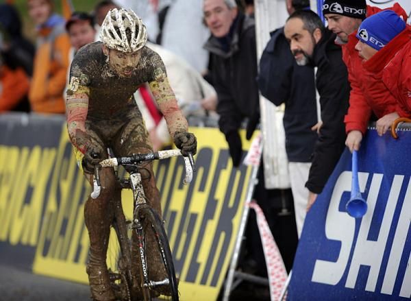 Sven Nys (Landbouwkrediet) dropped his chase companions to finish alone in third place.