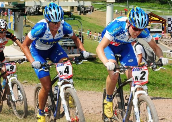 Luna team-mates Katerina Nash (Luna Womens MTB) and Georgia Gould (Luna Womens MTB) making maximum effort.