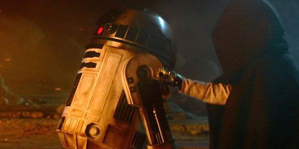 J.J. Abrams Explains R2-D2's Introduction In Star Wars: The Force Awakens