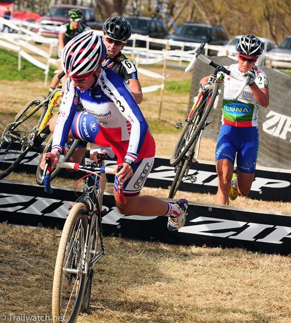 Caroline Mani (SRAM-Felt) leading the chasers over the barriers