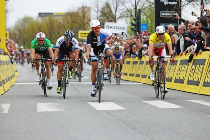 Theo Bos (Blanco) wins stage 3 ahead of race leader Alexander Kristoff (Katusha) and Matteo Pelucchi (IAM Cycling)