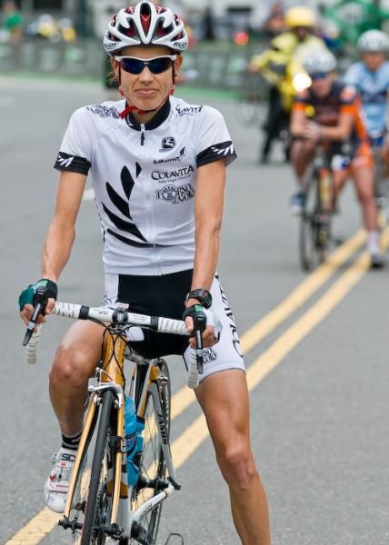 The 2011 New Zealand National Road Champion, Cath Cheatley (Colavita Forno d'Asolo) on the start line
