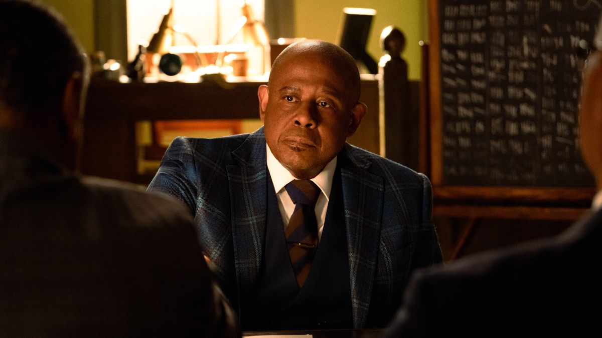 Forest Whitaker as Bumpy Johnson talking to two men in Godfather of Harlem season 4