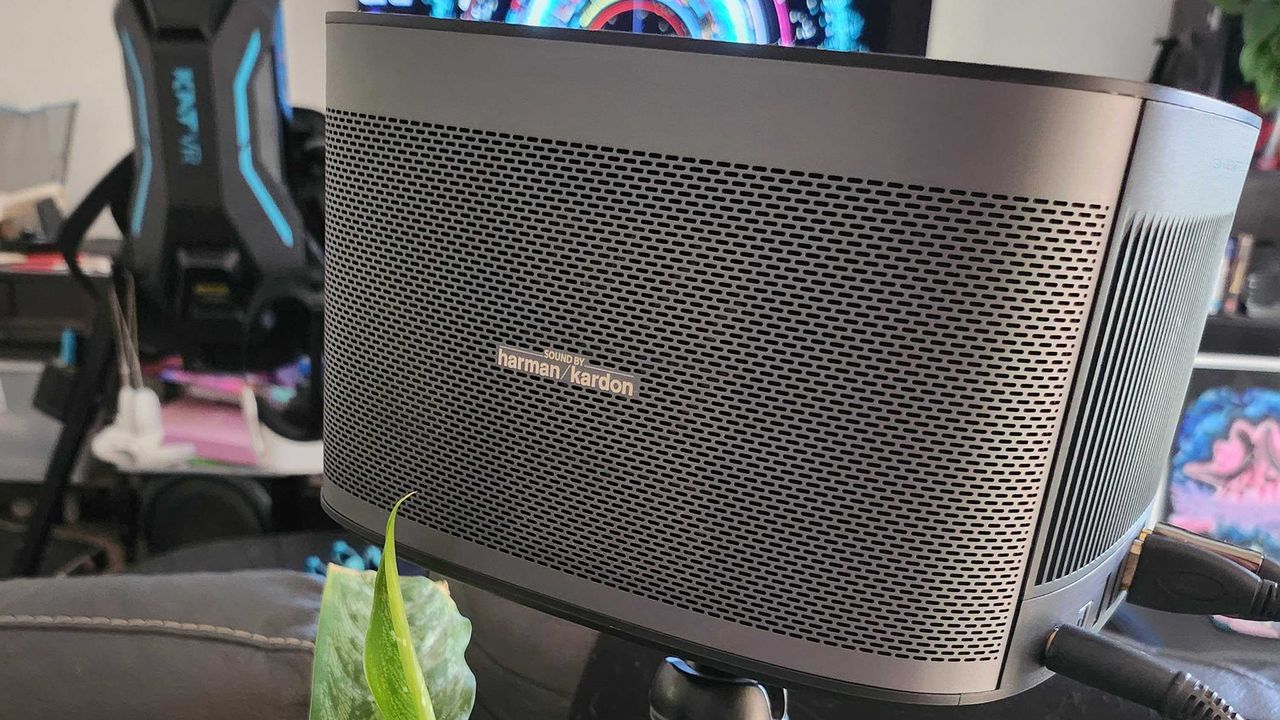 Xgimi Horizon Pro projector setup in house.