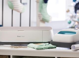 Cricut Maker Easypress Hero