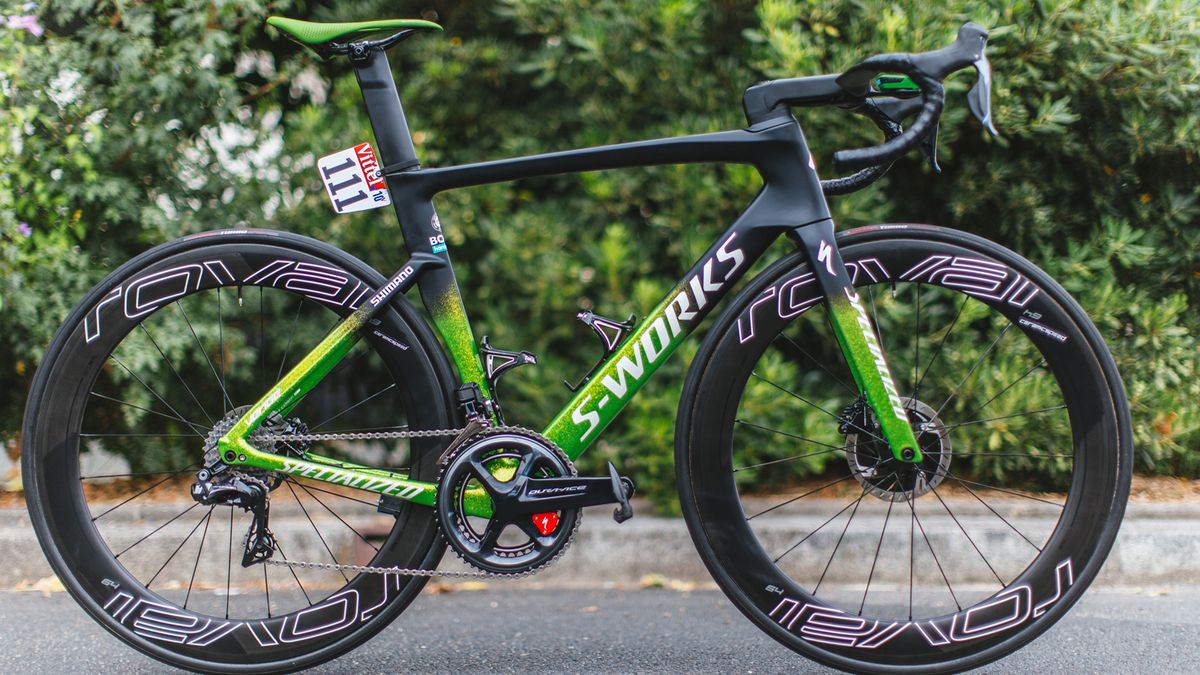 Peter Sagan's S-Works Venge in custom colours for the green jersey winner