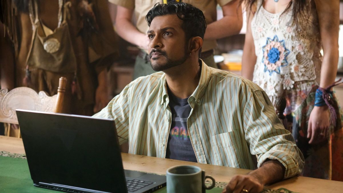 Ghosts Star Utkarsh Ambudkar Reveals His Reaction To [Spoiler] Getting  Sucked Off | Cinemablend