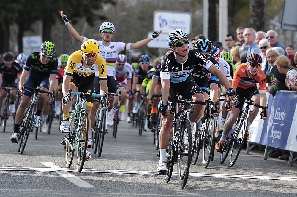 Gianni Meersman (Etixx-Quickstep) wins the first stage of Volta ao Algarve