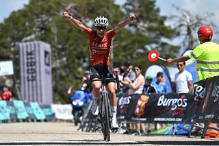 Vuelta a Burgos Féminas: last-minute mountain attack nets Yara Kastelijn summit finish win and overall victory