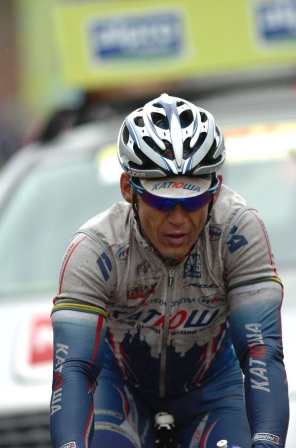 Finishing a cold and wet edition of Gent-Wevelgem in 2009