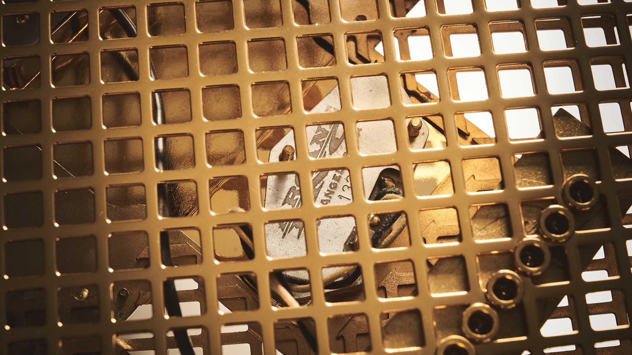 Trussart Gold Caged Steelcaster