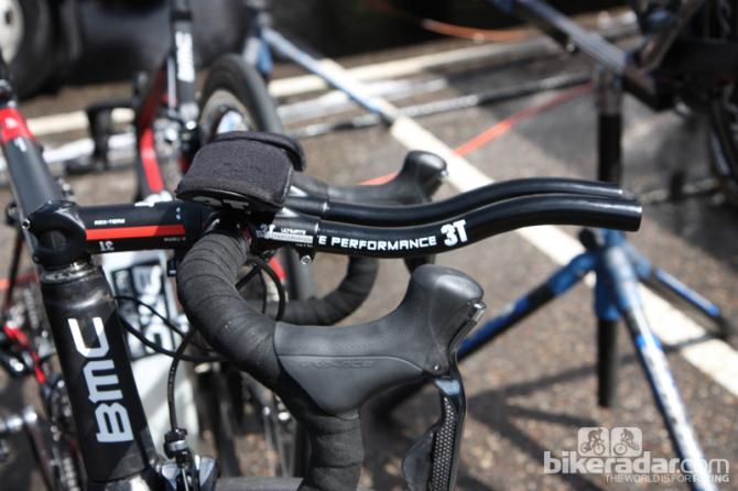 A few BMC riders opted for clip-on aerobars on their road bikes
