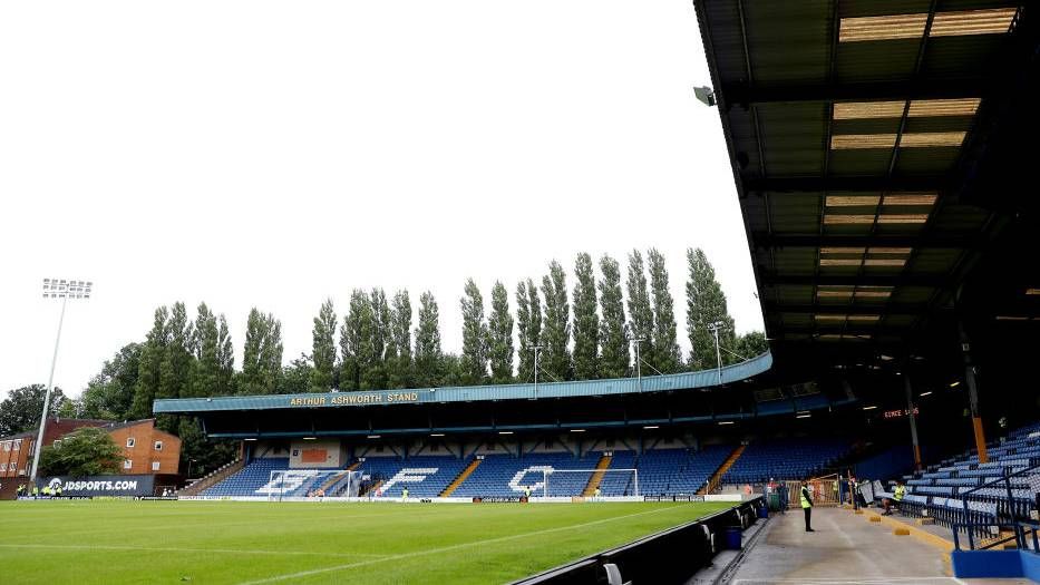 Bury The Hatchet: Como o futebol voltou a Gigg Lane quatro anos depois que Bury faliu