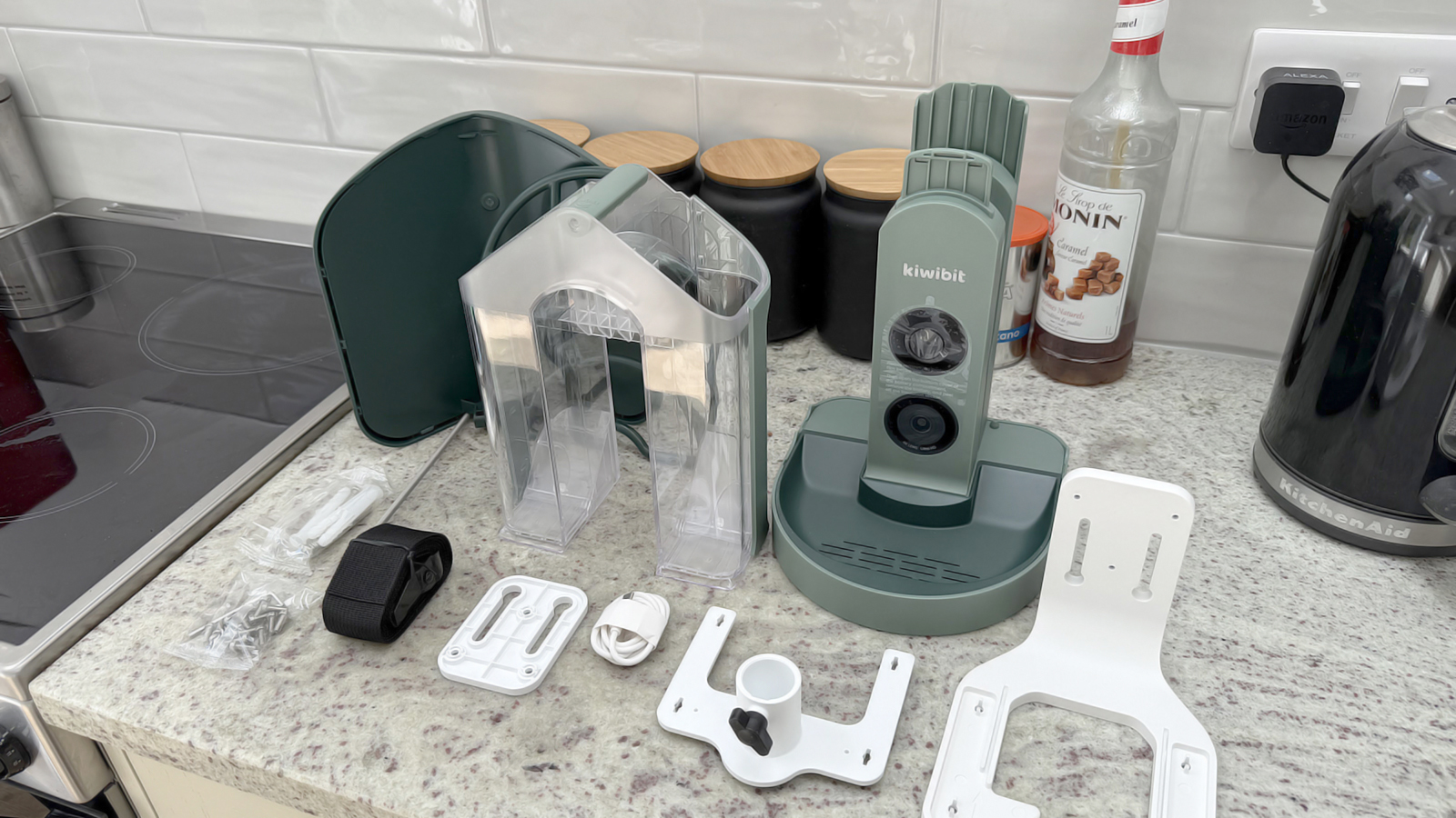 A Beako AI 4K smart bird feeder