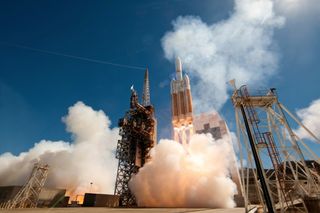Delta 4 Heavy Rocket Launches NROL-65 Mission