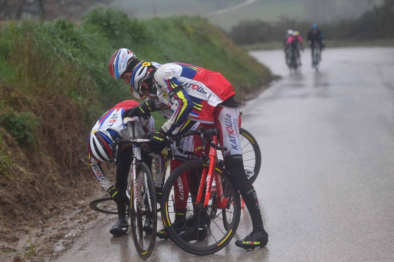 Mid-race chaos for Katusha as Rodriguez flats