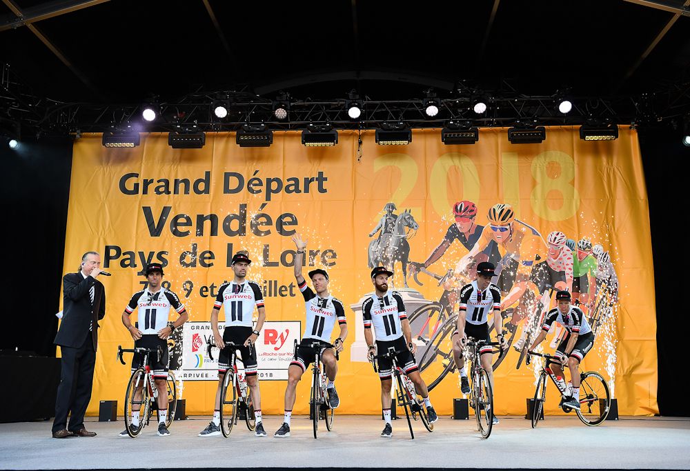 Team Sunweb at the 2018 Tour de France team presentation: Michael Matthews, Tom Dumoulin, Nikias Arndt, Simon Geschke, Chad Haga, Soren Kragh Andersen, Edward Theuns and Laurens ten Dam