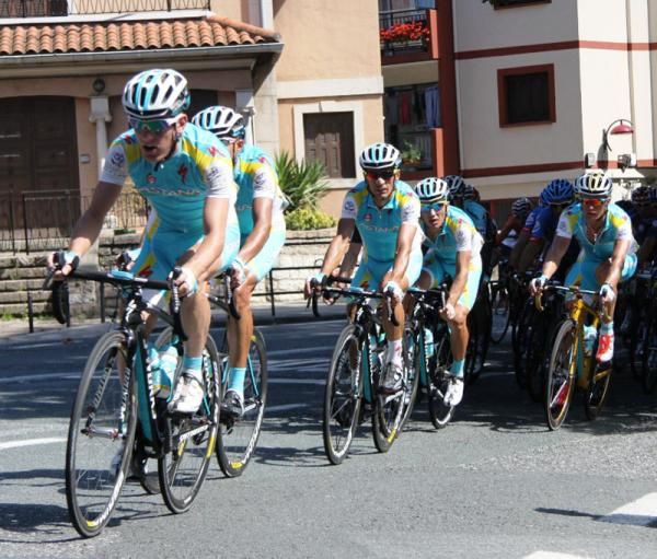 Astana on their way to the start