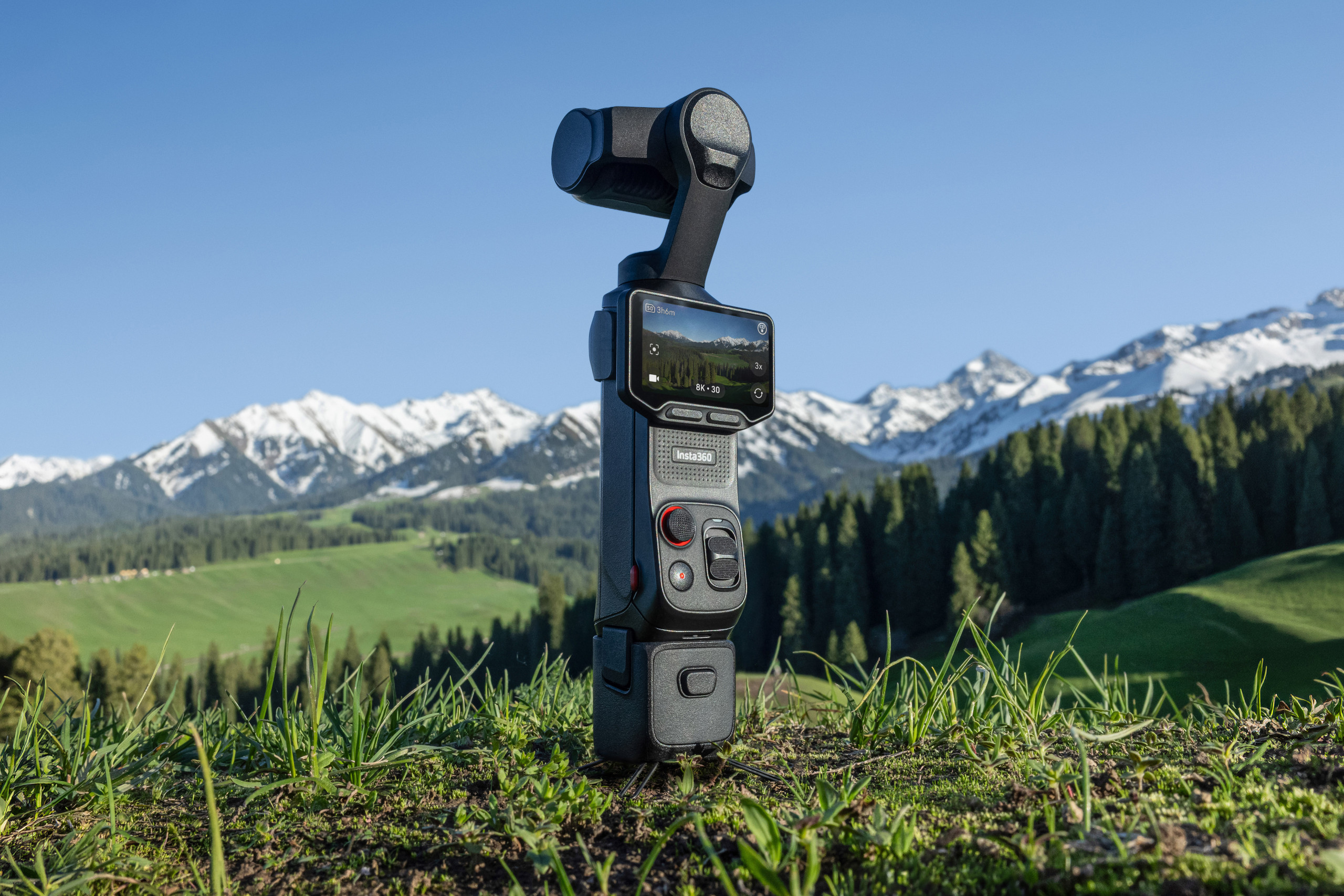Insta360 Luna Ultra action camera