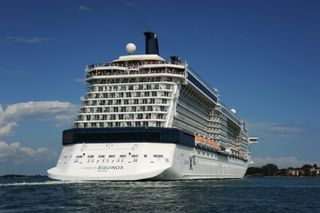 Die Celebrity Equinox ist ein maltesisches Kreuzfahrtschiff der Reederei Celebrity Cruises.