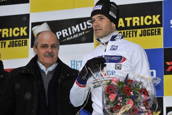 Niels Albert maintained the world cup lead.