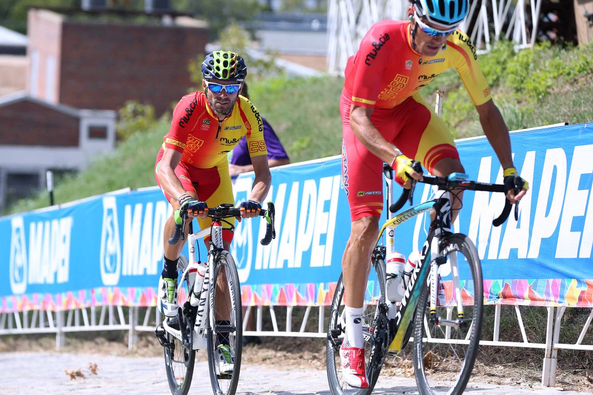 Alejandro Valverde (Spain) enjoying the sunshine while out tranining
