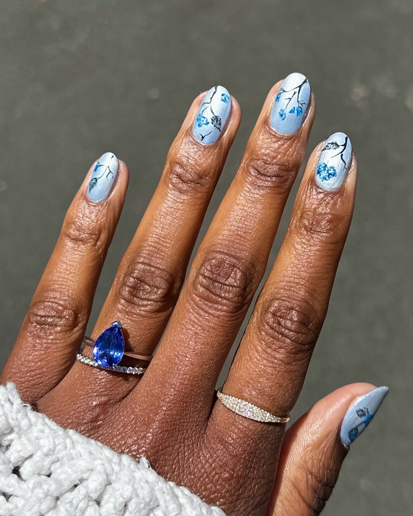 blue flower nails