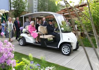 Queen Elizabeth II visits The Chelsea Flower Show 2022 at the Royal Hospital Chelsea on May 23, 2022 in London, England