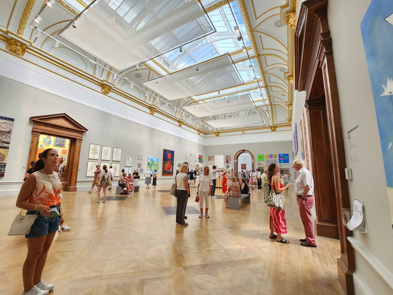 Samsung Galaxy Z Flip 4 camera sample art gallery ultrawide over expose