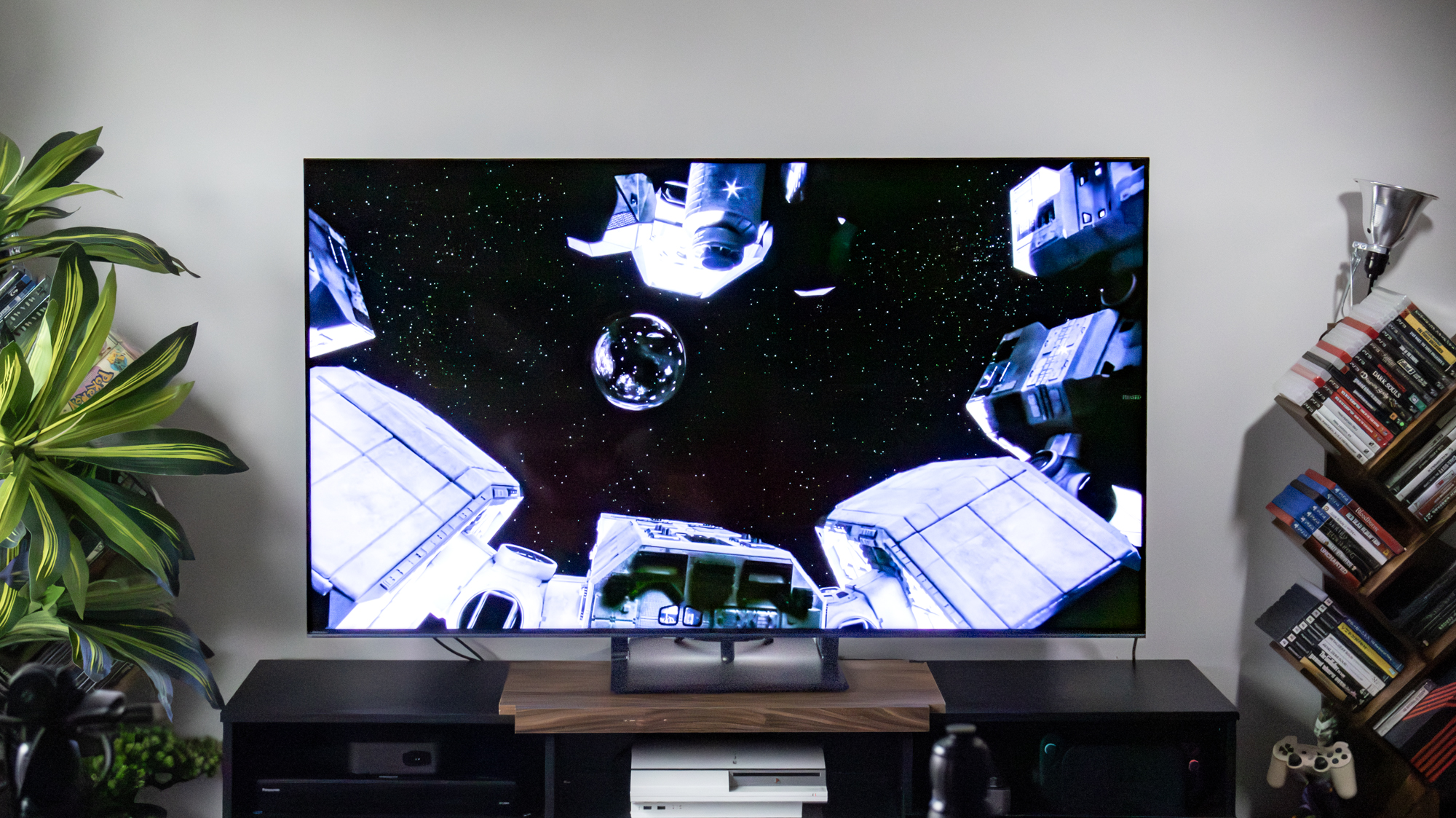 Hisense U75QG Mini-LED TV in an apartment