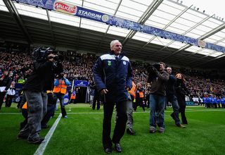 LEICESTER, ENGLAND - OCTOBER 16: Leicester City manager Sven-Goran Eriksson looks on during the npower Championship match between Leicester City and Hull City at Walkers Stadium on October 16, 2010 in Leicester, England. (Photo by Jamie McDonald/Getty Images)