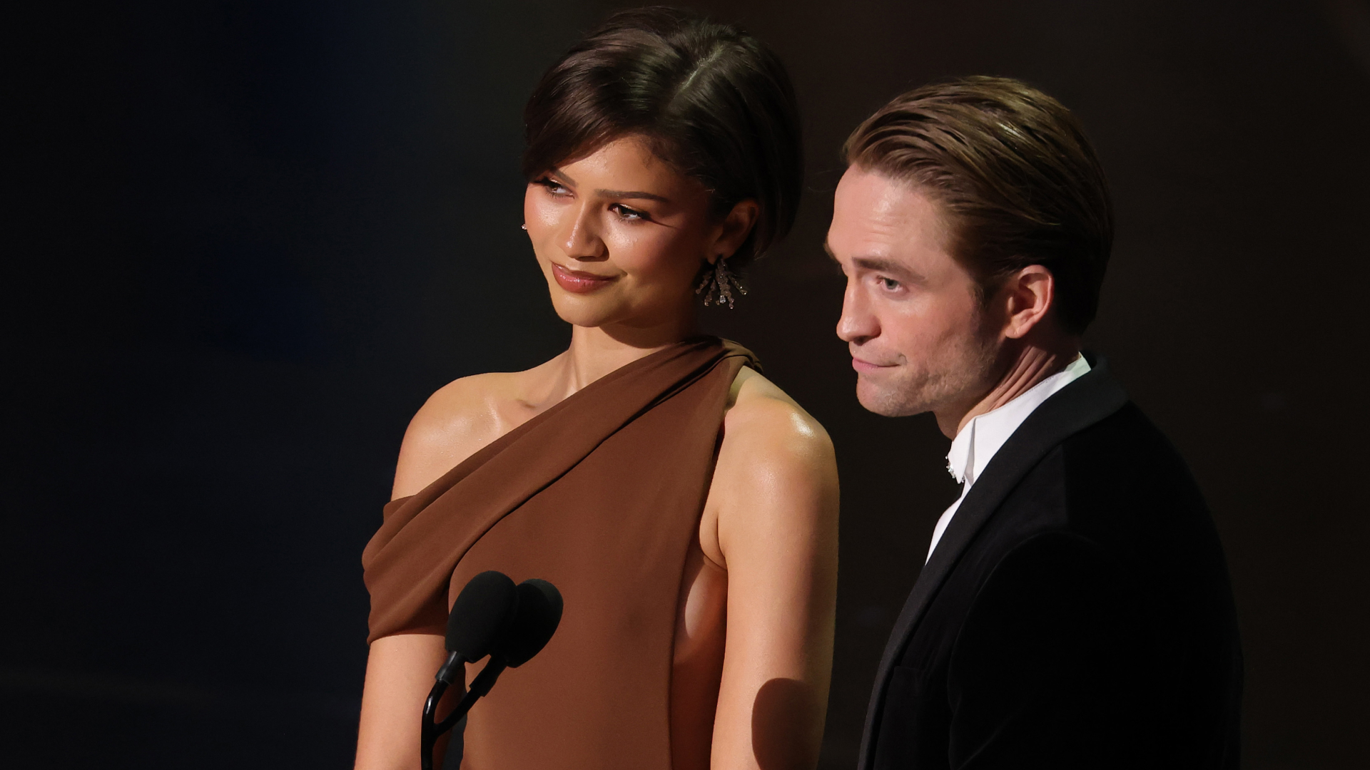 Zendaya's surprise Louis Vuitton dress at the 2026 Oscars