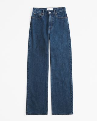 Lässige Jeans mit hoher Taille im Stil der 90er Jahre