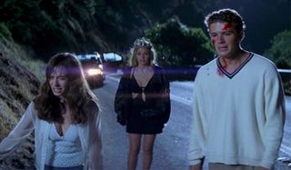Jennifer Love Hewitt, Sarah Michelle Gellar and Ryan Phillippe in I Know What You Did Last Summer
