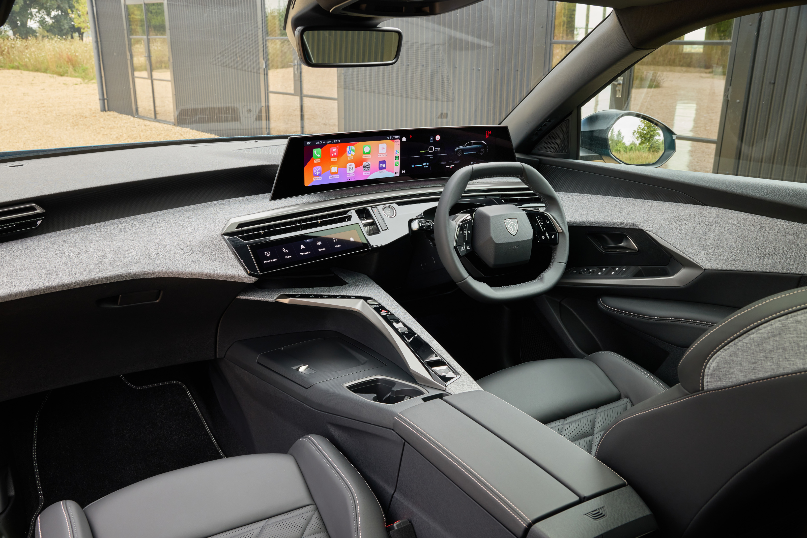 Peugeot E-5008 electric SUV interior