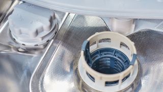 how to remove a dishwasher filter filter in dishwasher