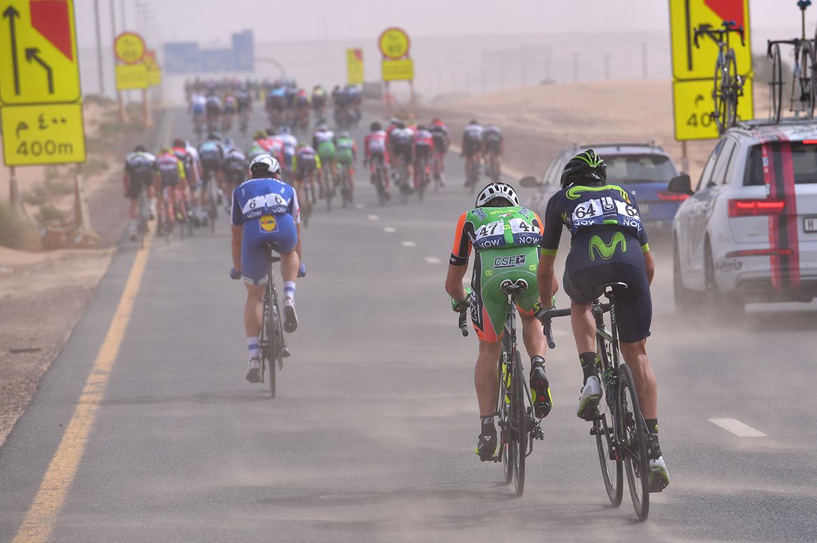 Riders battle to stay in their groups