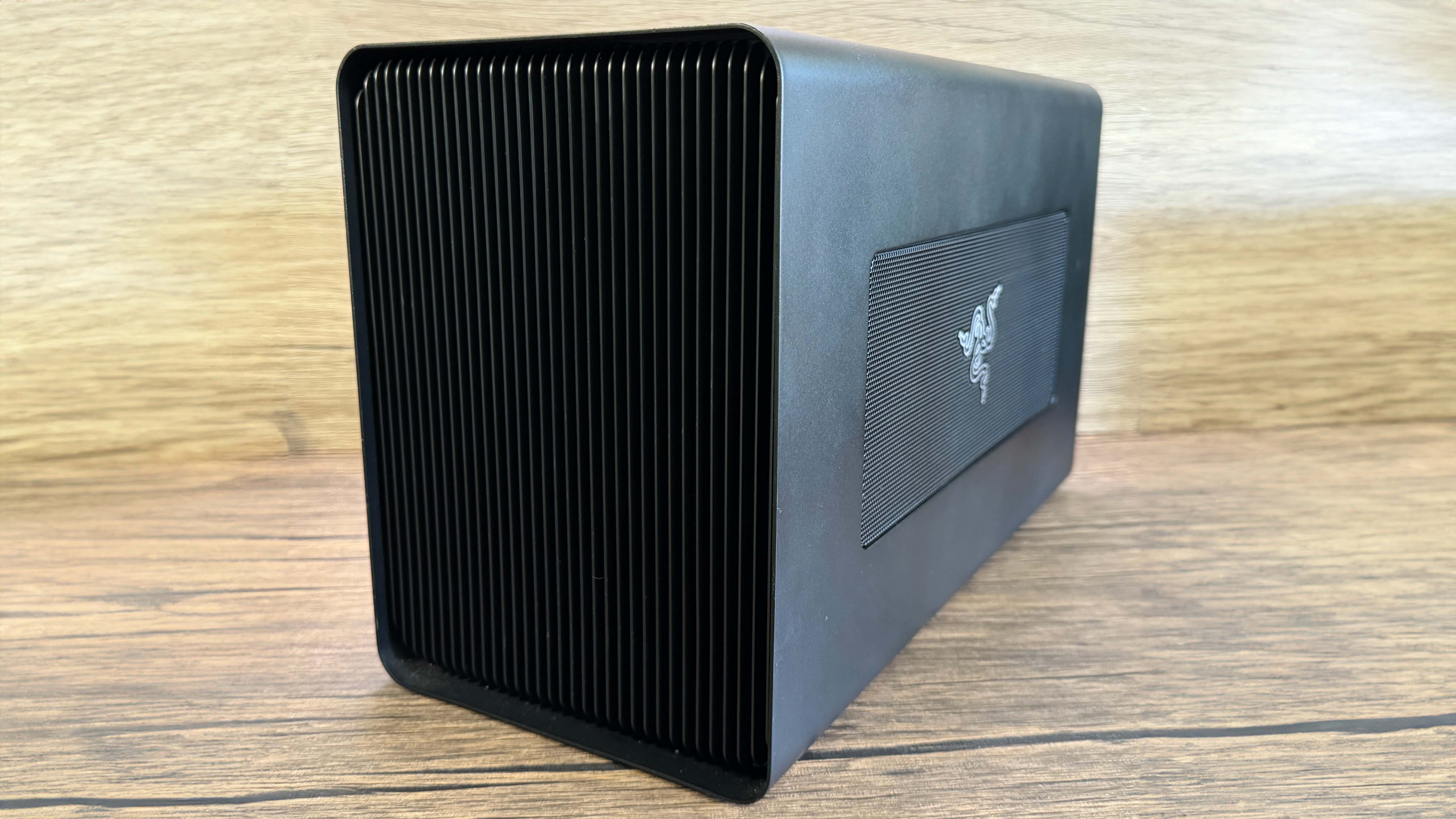 Interfaz de GPU externa Thunderbolt vs OCuLink apagada o: Por qué no tocaría Thunderbolt con una barcaza para jugar