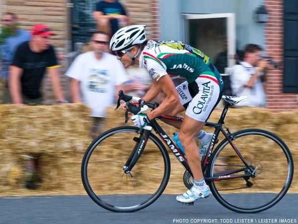 Catherine Cheatley (Colavita / Sutter Home) forces the pace in the break.