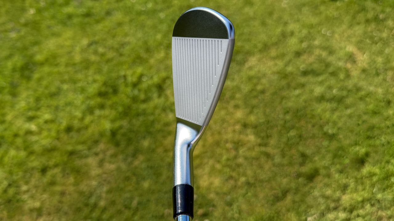 Photo of the Maxfli XC1 iron 8 iron
