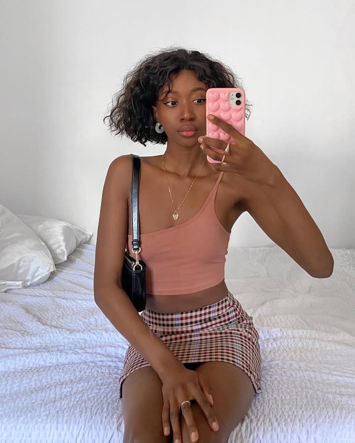 Photo of the blunt bob trend