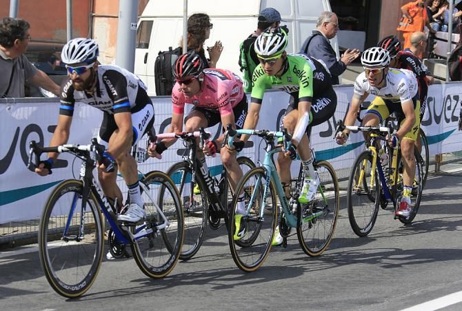 Cadel Evans (BMC) on the wheel of Simon Geschke (Giant-Shimano)
