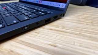 Lenovo ThinkPad X1 Carbon Gen 12