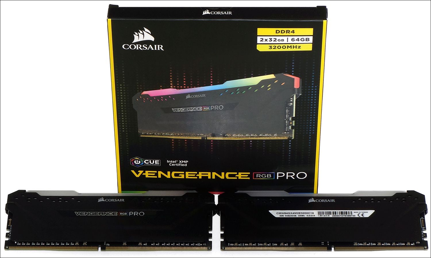 CORSAIR VENGEANCE DDR4-3200 32GBx2枚 64GB CORSAIR Vengeance LPX DDR4 RAM 32GB (2x16GB) 3200MHz CL16-20