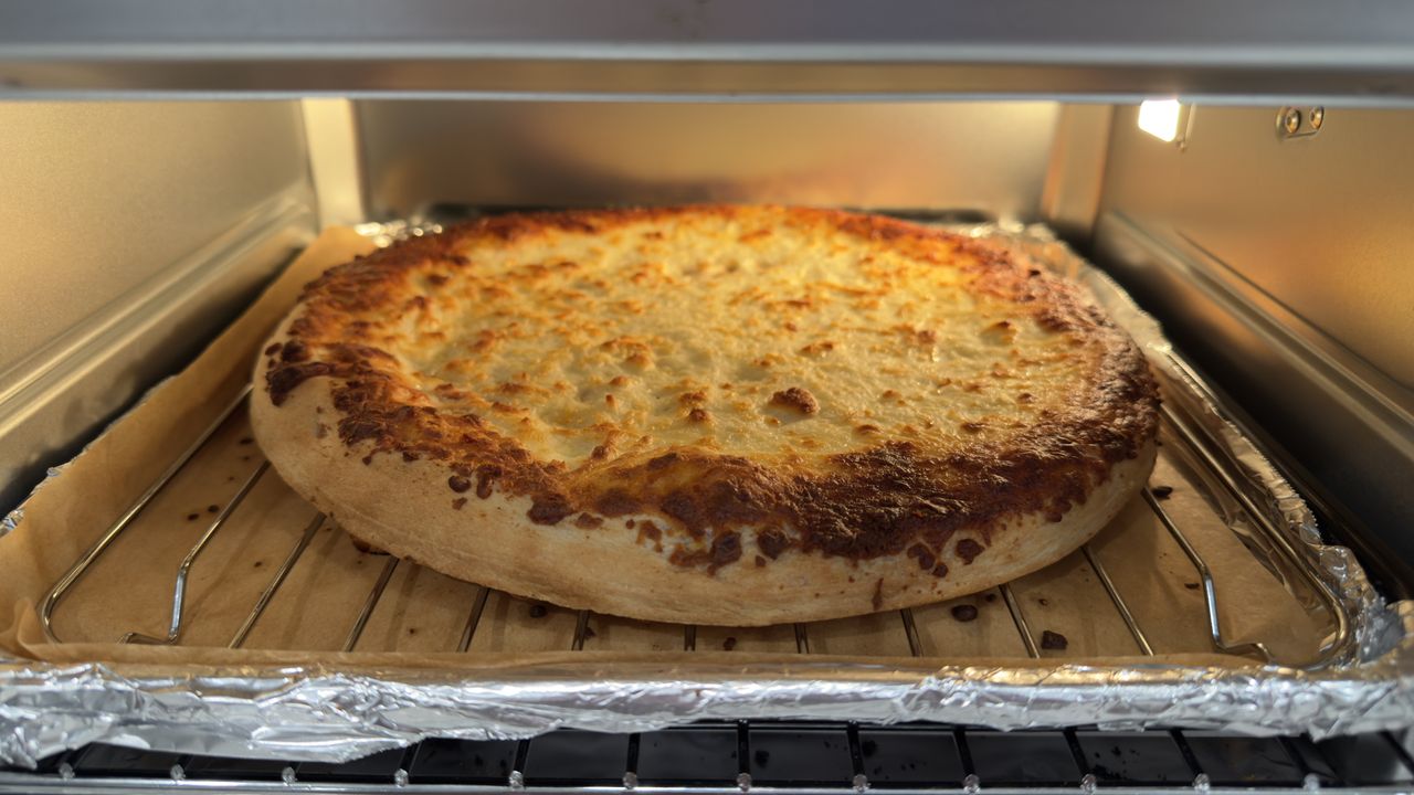 Pizza in Ninja French Door Air Fryer and Countertop Oven