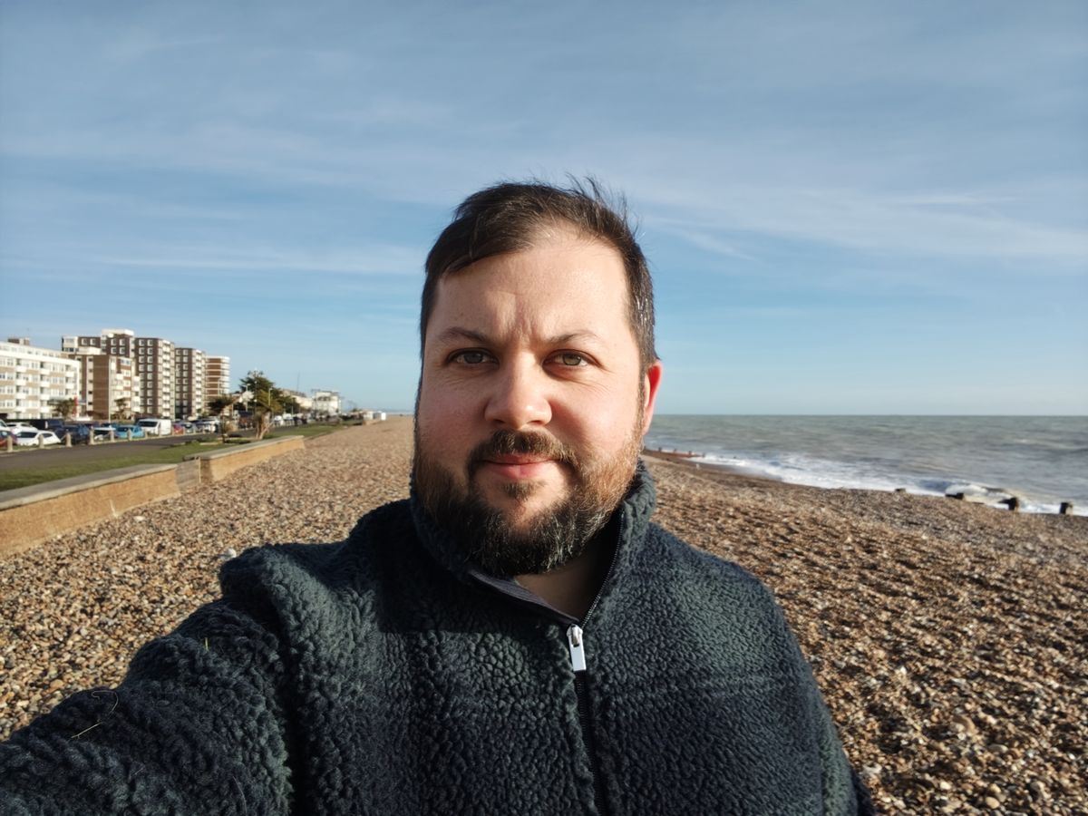 Xiaomi Redmi Note 15 Pro Plus camera sample selfie front camera